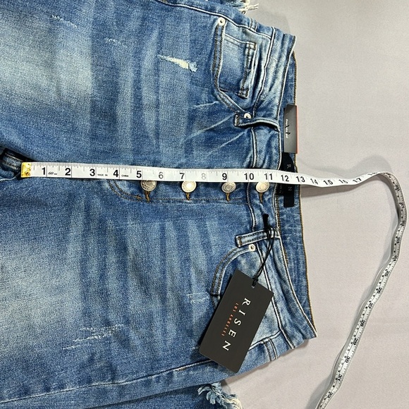 Risen mid rise distressed flares size 32/15 - Picture 7 of 12